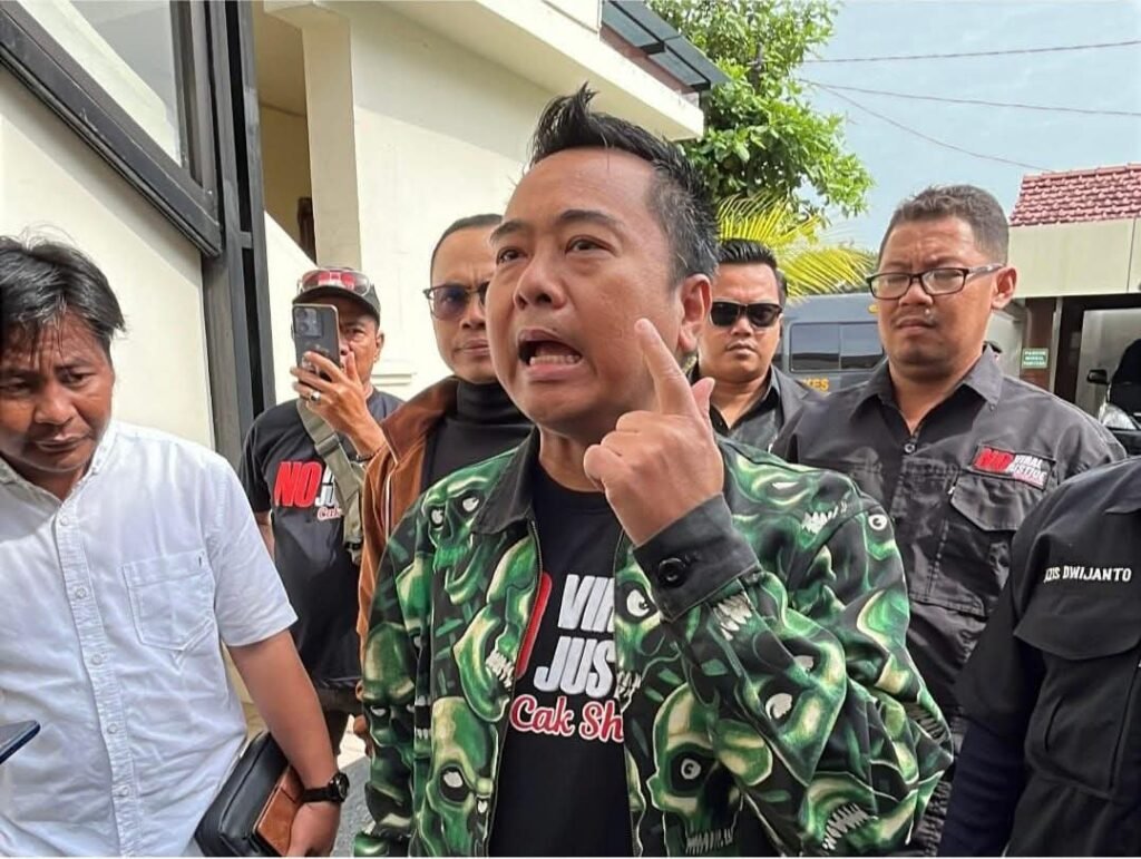 FB_IMG_1767892575955-1024x771 Pengacara Kondang Surabaya Datang Ke Jateng Sikapi “Prestasi” Luar Biasa PN Pati