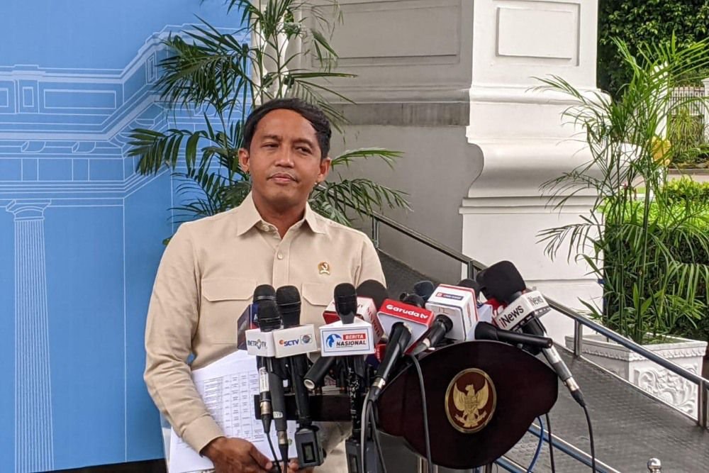 raja_juli_antoni_1738628083874226932705834671 Dugaan Korupsi Alih Fungsi Hutan Oleh Kemenhut, Integritas KPK Dan Kejagung Dipertaruhkan